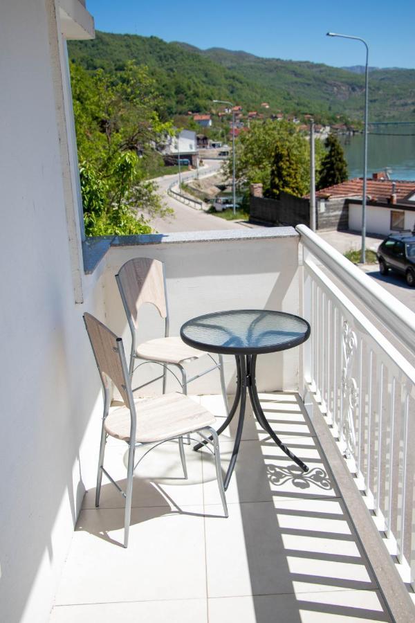 Big Mama'S Apartments Konjic Bagian luar foto
