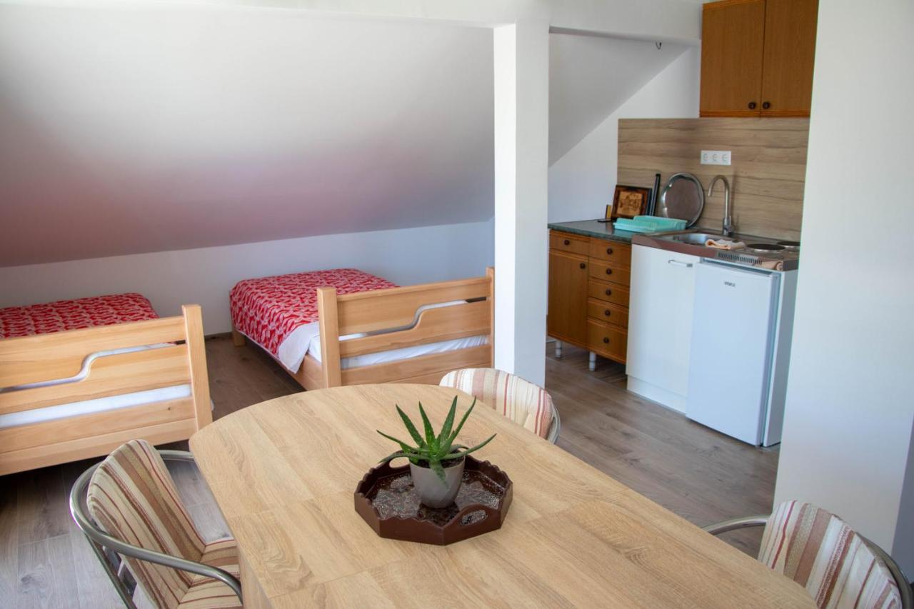Big Mama'S Apartments Konjic Bagian luar foto