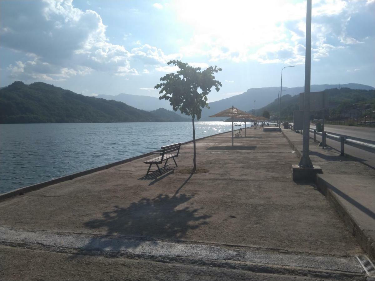 Big Mama'S Apartments Konjic Bagian luar foto